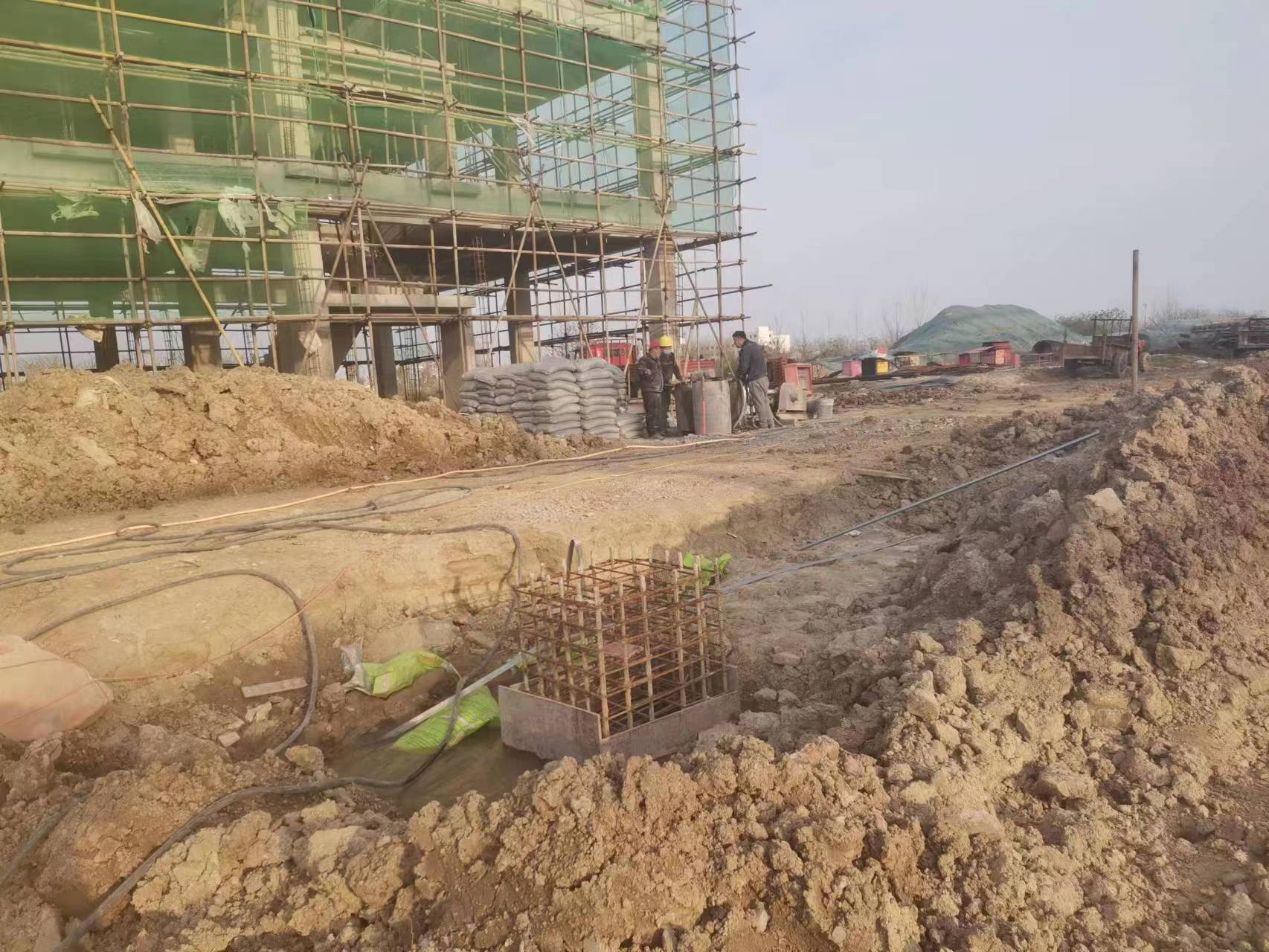 舟曲当桥梁出现裂缝的时候应该及时加固修补